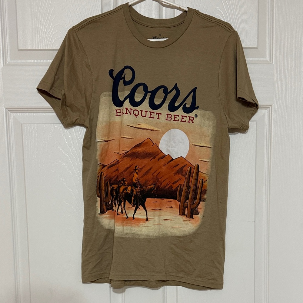 Banquet Beer Men's Tan Graphic T-Shirt